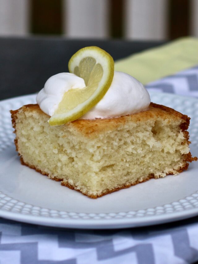 Make An Easy Lemon Cake With Just 3 Ingredients